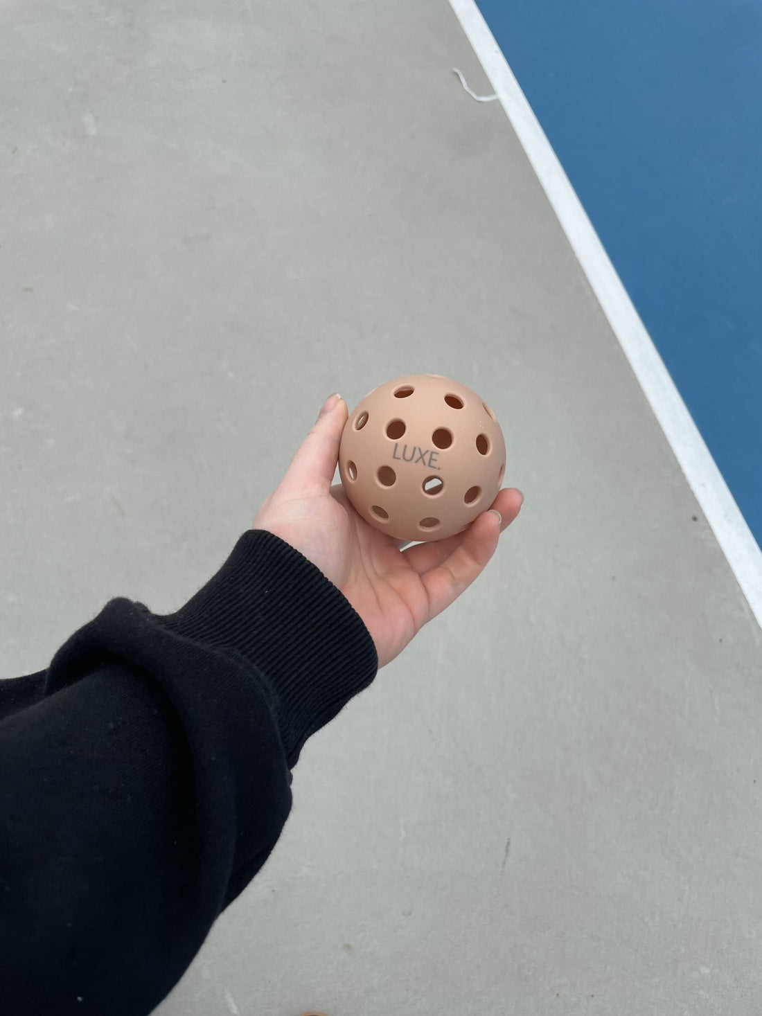 LUXE Tan Pickleballs